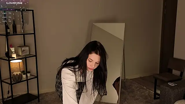 meganmex online show from December 14, 2025, 1:28 pm