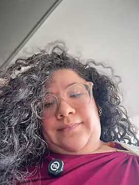 VanesssaMilf  online show from June 18, 2026, 1:59 am