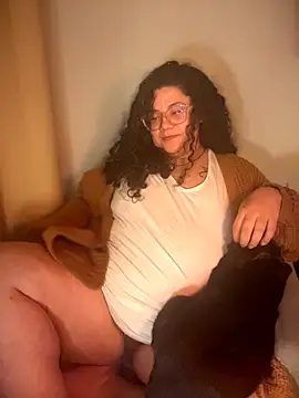 Snapshot of VanesssaMilf_ chatting on February 15, 2026, 10:36 am VanesssaMilf online show from February 15, 2026, 10:36 am