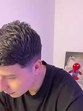 Goldenknight33 online show from April 17, 2026, 3:48 pm