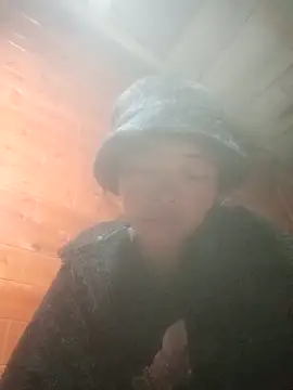 Amiluli online show from December 19, 2025, 10:12 pm