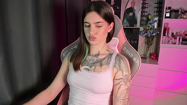 NikkieKitty online show from March 21, 2026, 4:11 pm