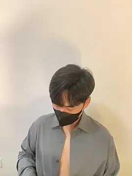 kimze7 online show from February 9, 2026, 12:36 pm