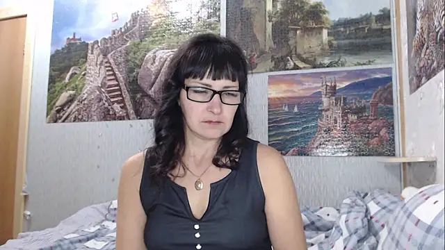 Eila Morigan online show from December 15, 2025, 11:38 am