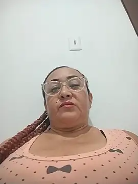 Nini Love  online show from January 14, 2026, 5:22 am