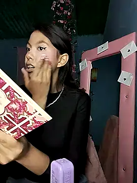 Princess elia online show from April 7, 2026, 9:49 pm