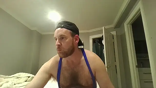 Snapshot of BeefyNcloudy chatting on December 15, 2025, 4:07 am BeefyNcloudy online show from December 15, 2025, 4:07 am