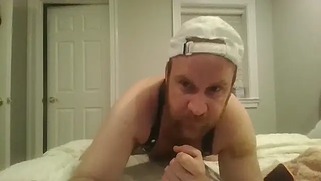 Snapshot of BeefyNcloudy chatting on April 2, 2026, 3:02 am BeefyNcloudy online show from April 2, 2026, 3:02 am
