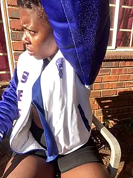 SexyMbali 01 online show from April 4, 2026, 5:58 am