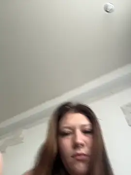 FionaMurr online show from May 13, 2026, 2:29 am
