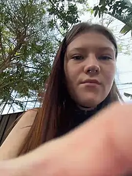 Snapshot of FionaMurr chatting on March 4, 2026, 3:47 am FionaMurr online show from March 4, 2026, 3:47 am