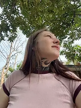 Snapshot of FionaMurr chatting on February 23, 2026, 4:36 am FionaMurr online show from February 23, 2026, 4:36 am