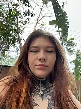 Snapshot of FionaMurr chatting on February 25, 2026, 5:07 am FionaMurr online show from February 25, 2026, 5:07 am