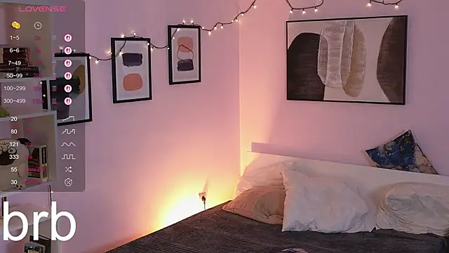 Snapshot of Marry_Colinn chatting on February 18, 2026, 7:10 pm Marry Colinn online show from February 18, 2026, 7:10 pm