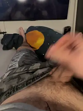 Geilerspritzer2023 online show from April 7, 2026, 8:43 pm