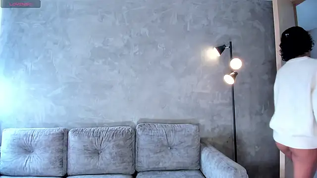 ValerieAustin online show from April 6, 2026, 3:35 pm