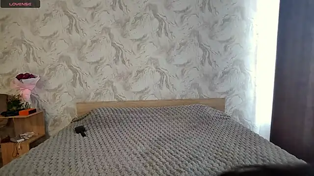 Snapshot of Qwami_Amie chatting on May 6, 2026, 6:39 am Qwami Amie online show from May 6, 2026, 6:39 am