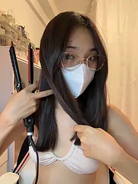 mimichannn99 online show from June 1, 2026, 8:47 am