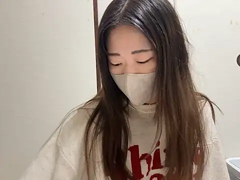Snapshot of kuromi_chan_oo chatting on May 3, 2026, 8:34 pm kuromi chan oo online show from May 3, 2026, 8:34 pm