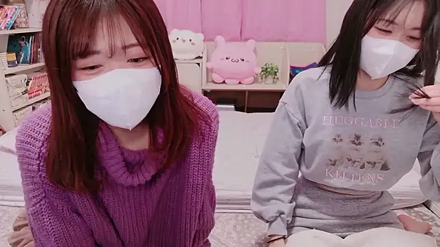 Snapshot of Ms-KARINA chatting on February 5, 2026, 5:47 am Ms-KARINA online show from February 5, 2026, 5:47 am