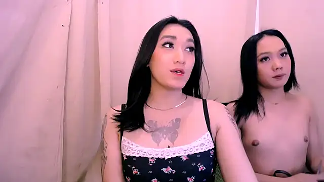 lil cummer69 online show from May 12, 2026, 4:13 pm