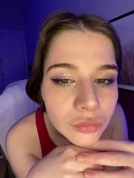 WIKESSTAR online show from December 22, 2025, 11:27 pm