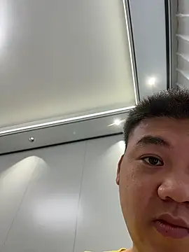 qwe522522 online show from March 2, 2026, 3:07 am