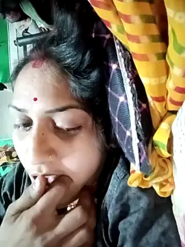 Snapshot of Chayna_singh chatting on February 13, 2026, 12:43 am Chayna singh online show from February 13, 2026, 12:43 am