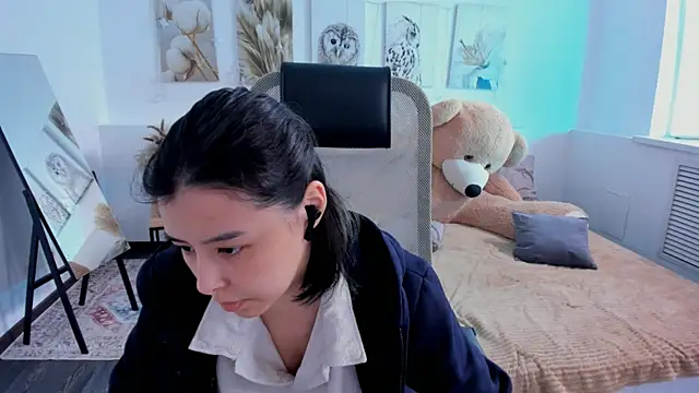 Snapshot of SirenMystiq chatting on June 16, 2026, 10:26 am SirenMystiq online show from June 16, 2026, 10:26 am