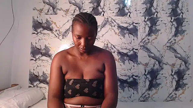 Snapshot of CurvyJ255 chatting on July 24, 2026, 7:21 pm CurvyJ255 online show from July 24, 2026, 7:21 pm