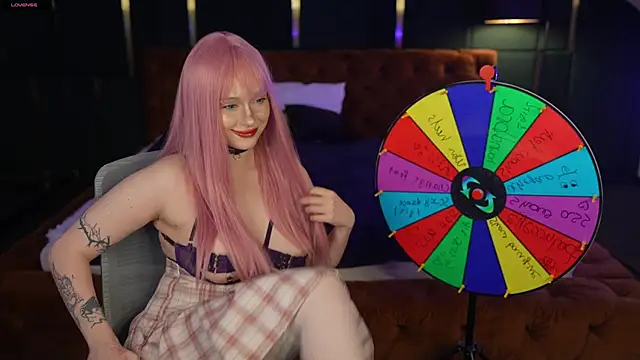 Rina Pretty online show from December 14, 2025, 3:28 pm