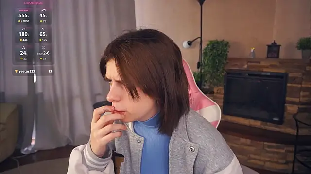 IleanaPishko online show from January 15, 2026, 8:29 am