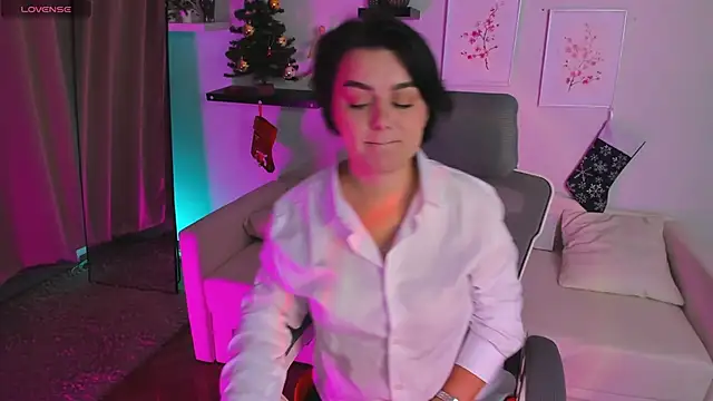 Sofia Fisher online show from December 16, 2025, 7:23 am