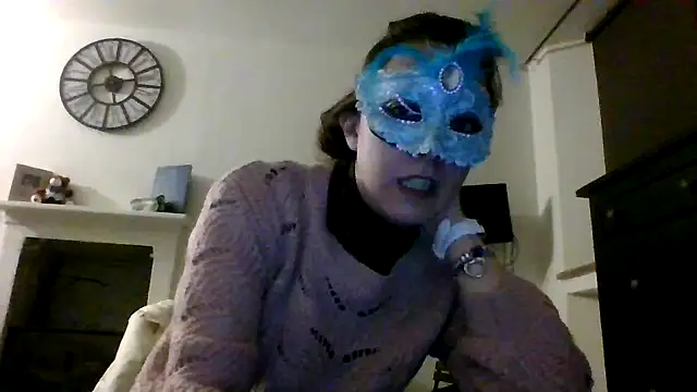 Snapshot of aries1976 chatting on February 19, 2026, 7:33 pm aries1976 online show from February 19, 2026, 7:33 pm