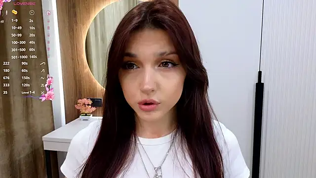 Snapshot of NatishaAlpern chatting on February 8, 2026, 1:58 am NatishaAlpern online show from February 8, 2026, 1:58 am