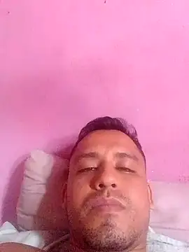 lesoley online show from December 18, 2025, 3:38 pm