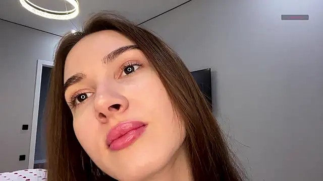 SepiahLune online show from February 10, 2026, 8:02 am