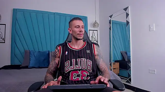 J king   online show from March 11, 2026, 8:25 pm