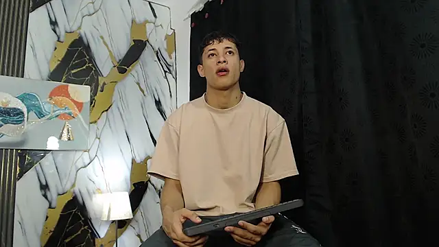 YOUNG GUYS1 online show from March 11, 2026, 7:46 am