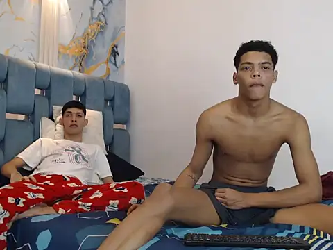 GOOD BOYS1 online show from December 22, 2025, 1:39 am