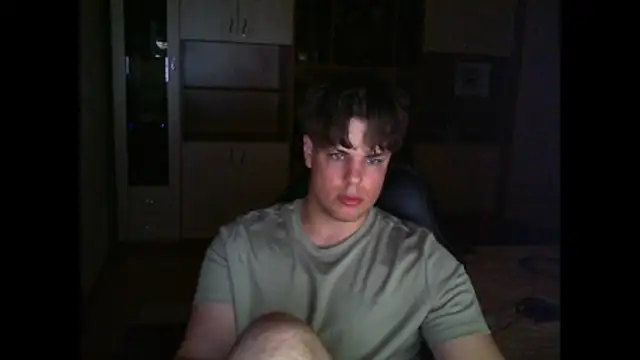 Snapshot of GymGuy0505 chatting on May 16, 2026, 9:47 pm GymGuy0505 online show from May 16, 2026, 9:47 pm