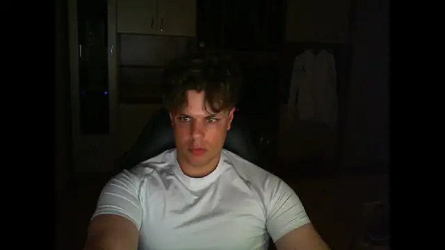 Snapshot of GymGuy0505 chatting on May 7, 2026, 9:40 pm GymGuy0505 online show from May 7, 2026, 9:40 pm