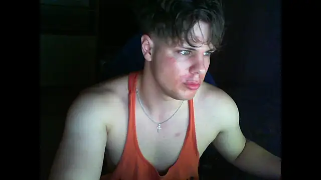 GymGuy0505 online show from April 5, 2026, 8:37 pm