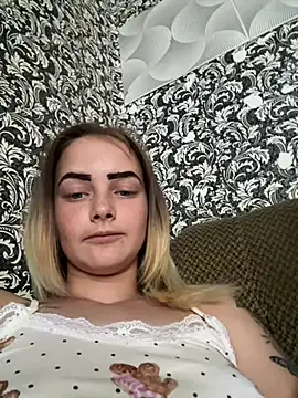 Snapshot of Barbika19 chatting on July 25, 2026, 2:45 pm Barbika19 online show from July 25, 2026, 2:45 pm