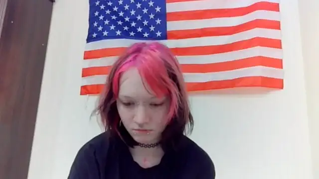 Shine Luna online show from February 26, 2026, 10:32 pm