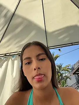 Valeria-escobar online show from January 7, 2026, 1:49 pm