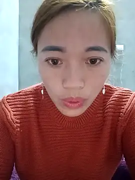 little-effy online show from December 16, 2025, 11:42 pm