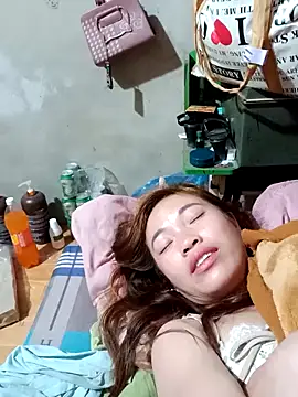 little-effy online show from February 17, 2026, 6:16 pm