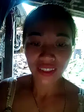 little-effy online show from May 14, 2026, 11:18 am