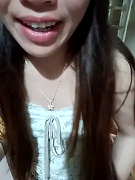 little-effy online show from June 27, 2026, 12:05 am